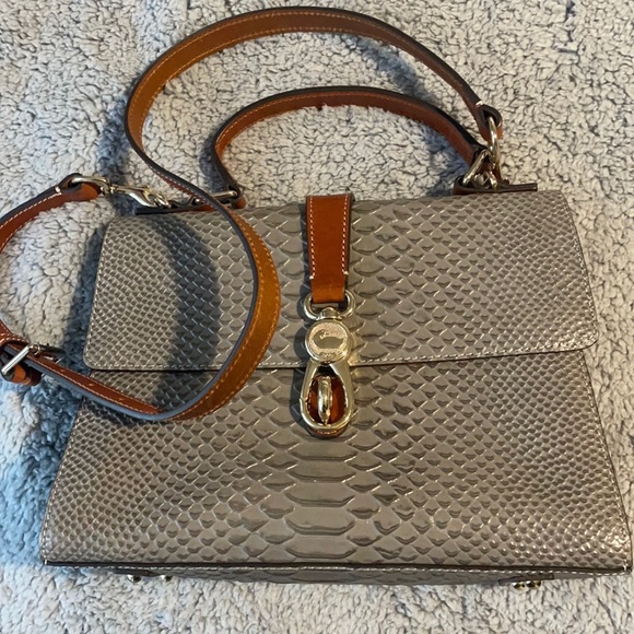 Dooney & Bourke purse and matching wallet - Picture 3 of 13